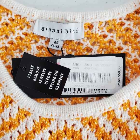 NEW Crochet Cropped Sweater Vest Size M Open Knit Sleeveless Chevron Pattern Top - Picture 8 of 9